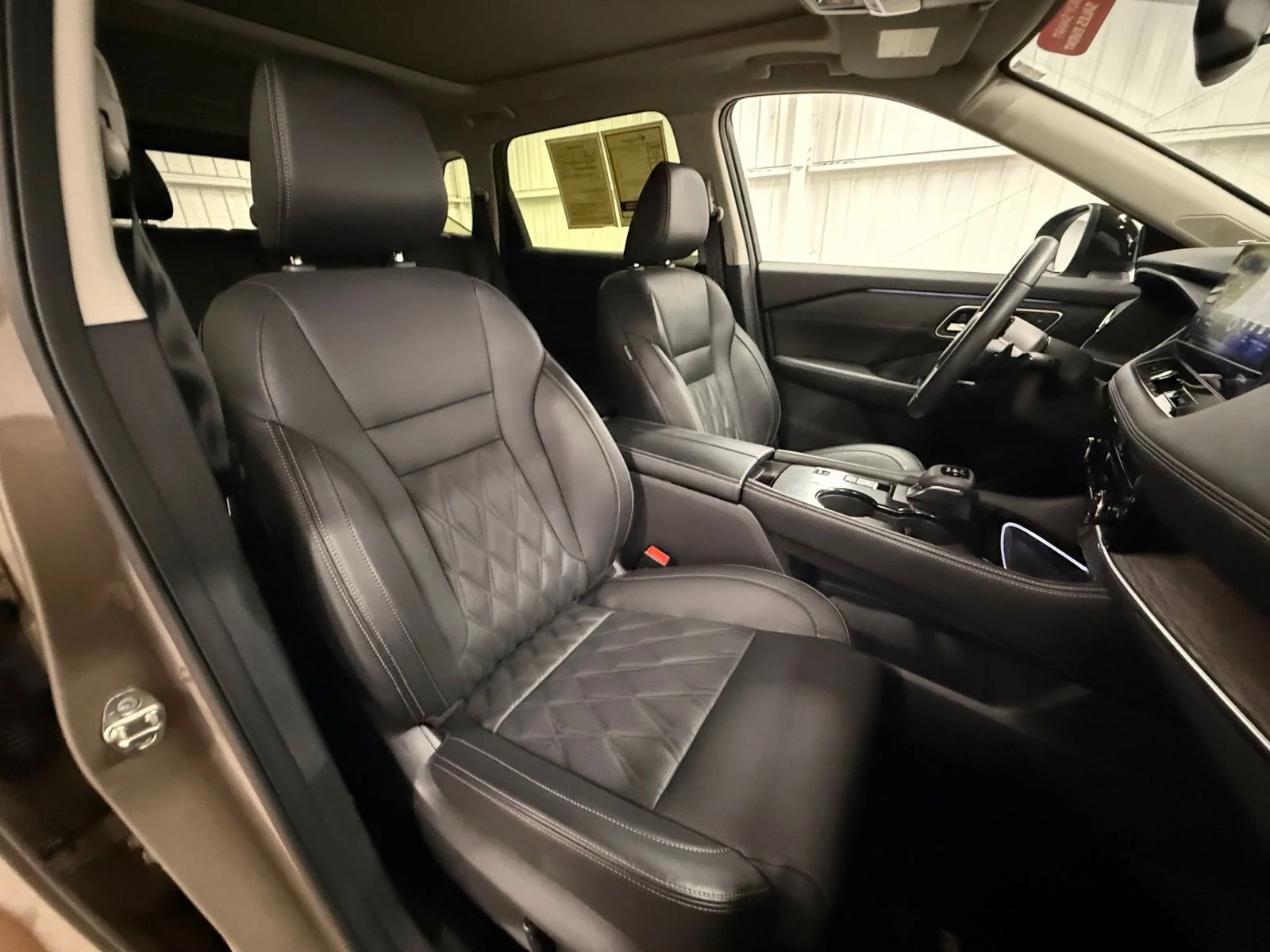 Used 2024 Black Nissan Platinum image 26