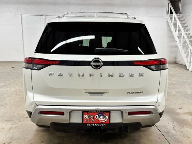 Used 2023 White Nissan Platinum image 6