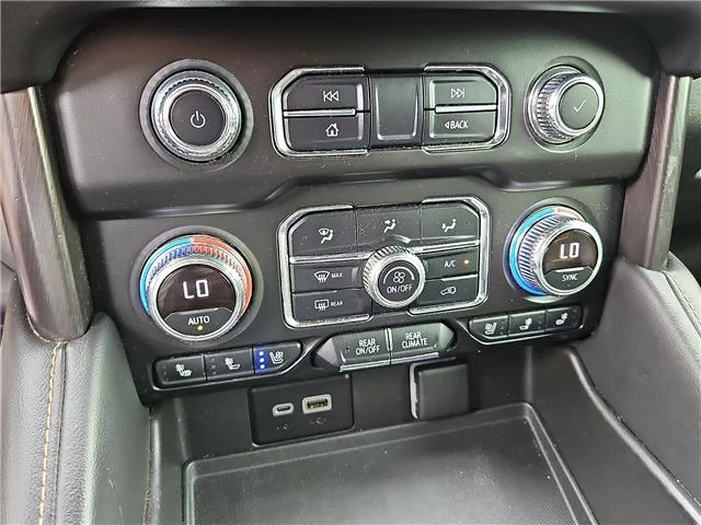 Used 2021 Cayenne Red Tintcoat GMC AT4 4x4 image 16