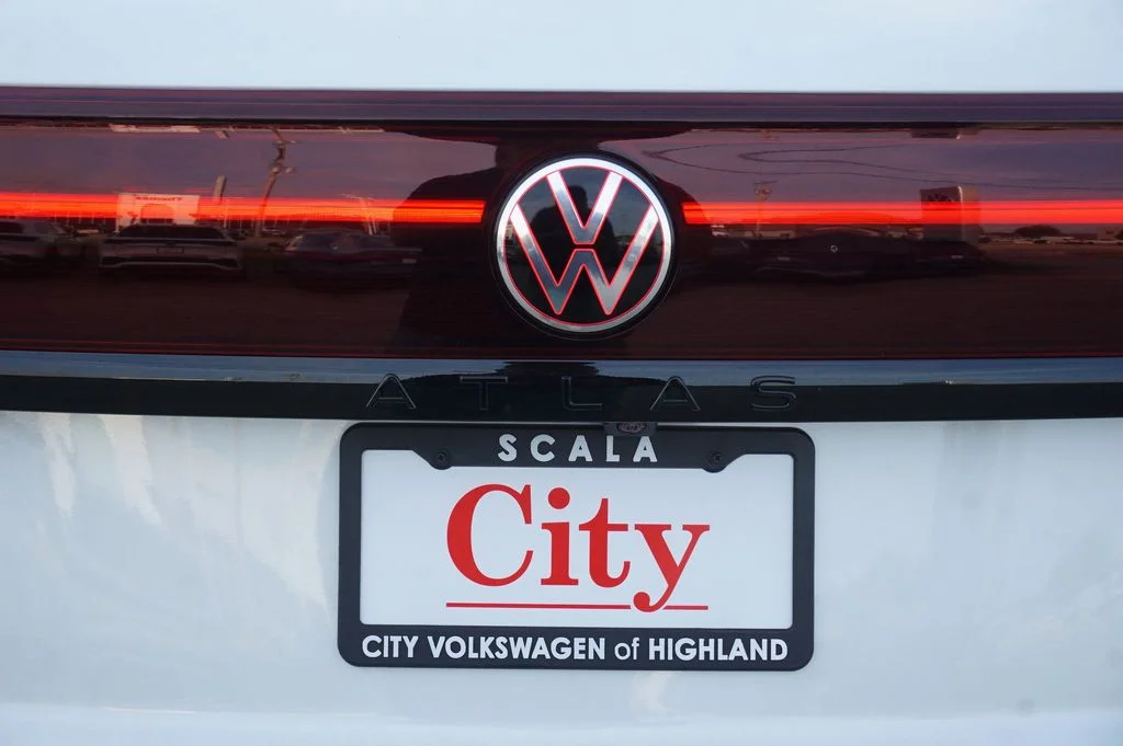 New 2026 White/off-white Volkswagen 2.0T SEL R-Line Black image 39