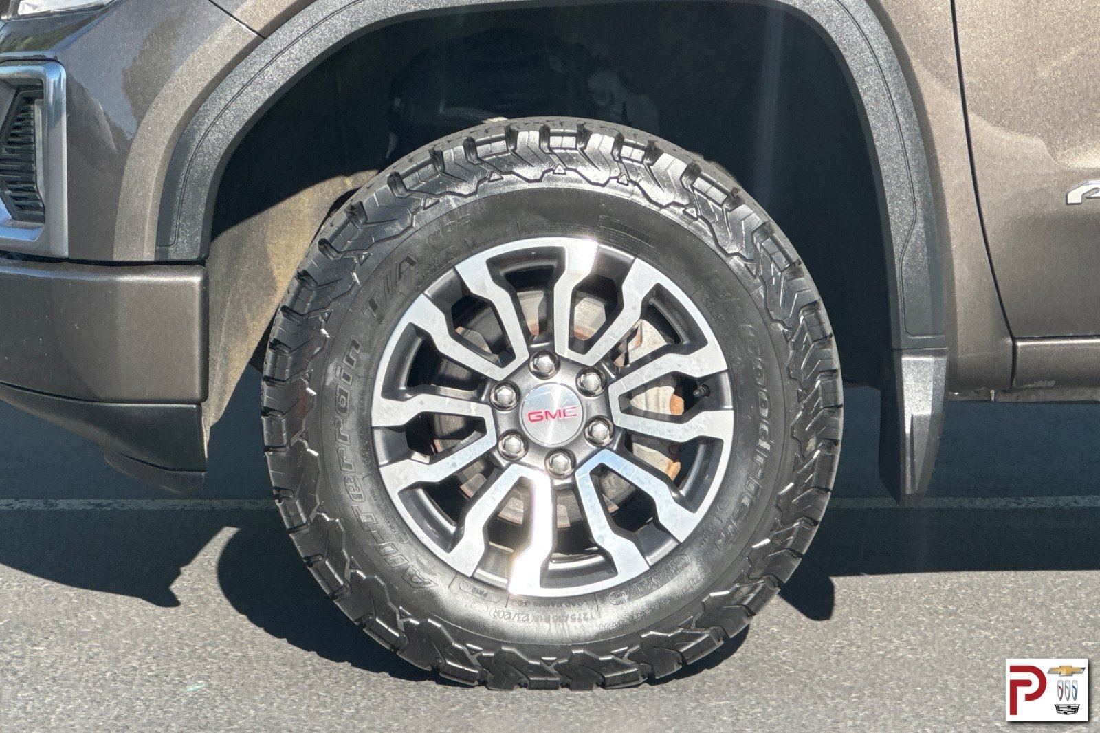 Used 2019 Gray GMC AT4 image 32