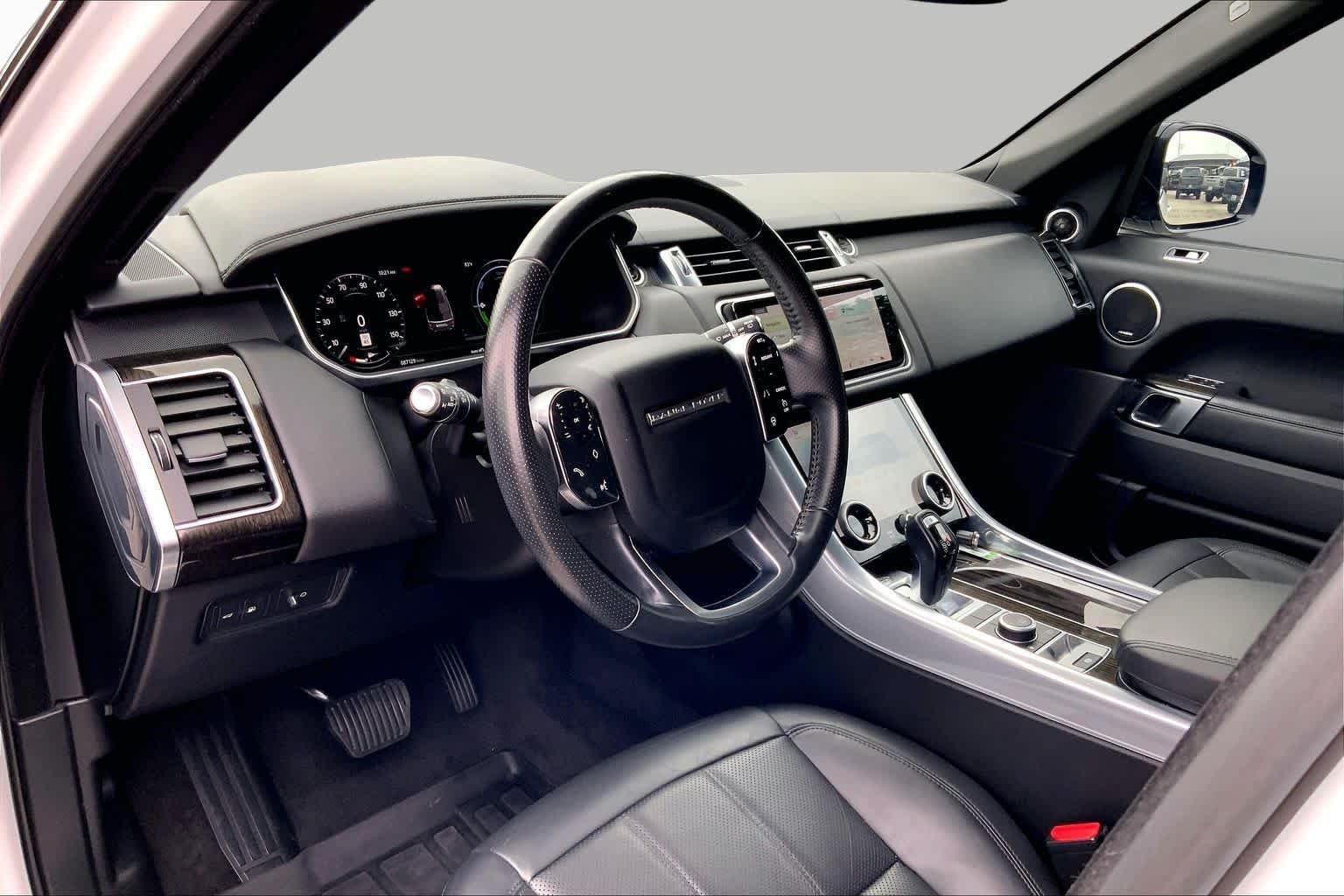 Used 2020 Fuji White Land Rover HSE image 16