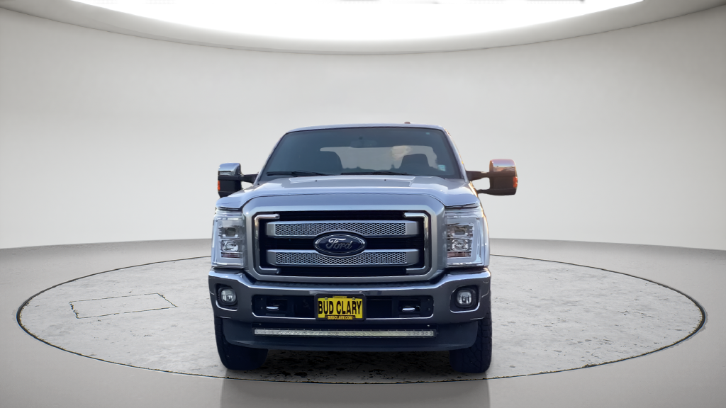 Used 2015 White Platinum Clearcoat Metallic Ford Platinum image 2