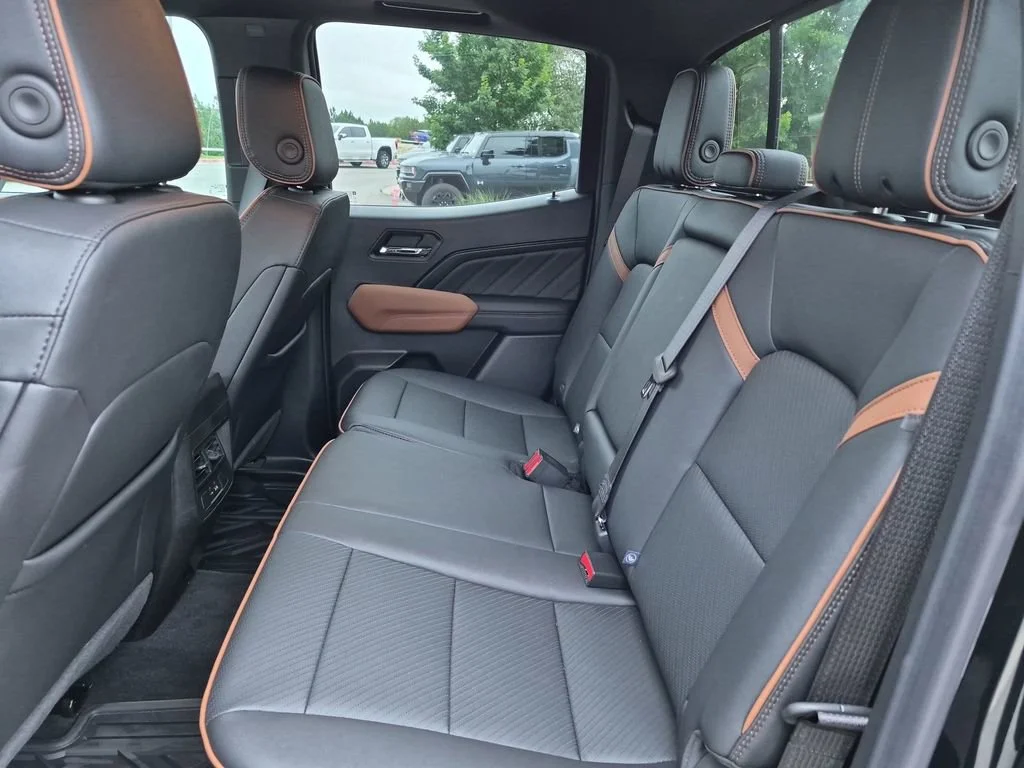 New 2026 Onyx Black GMC AT4 image 39