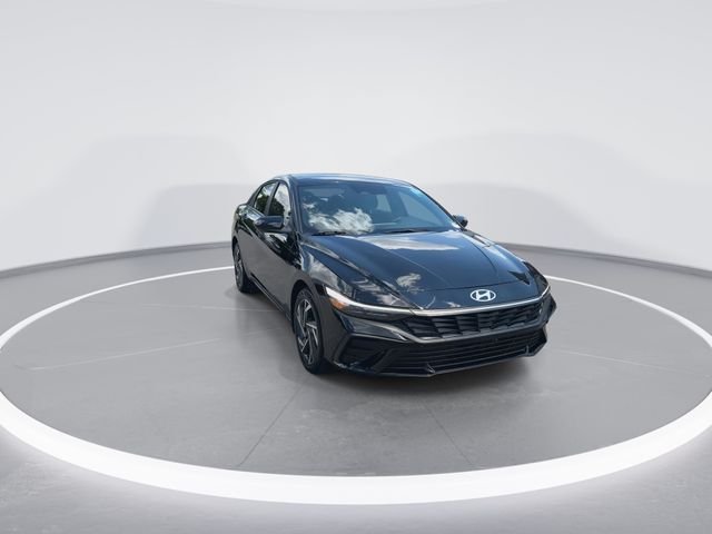 Certified Used 2025 Black Hyundai SEL Sport image 2