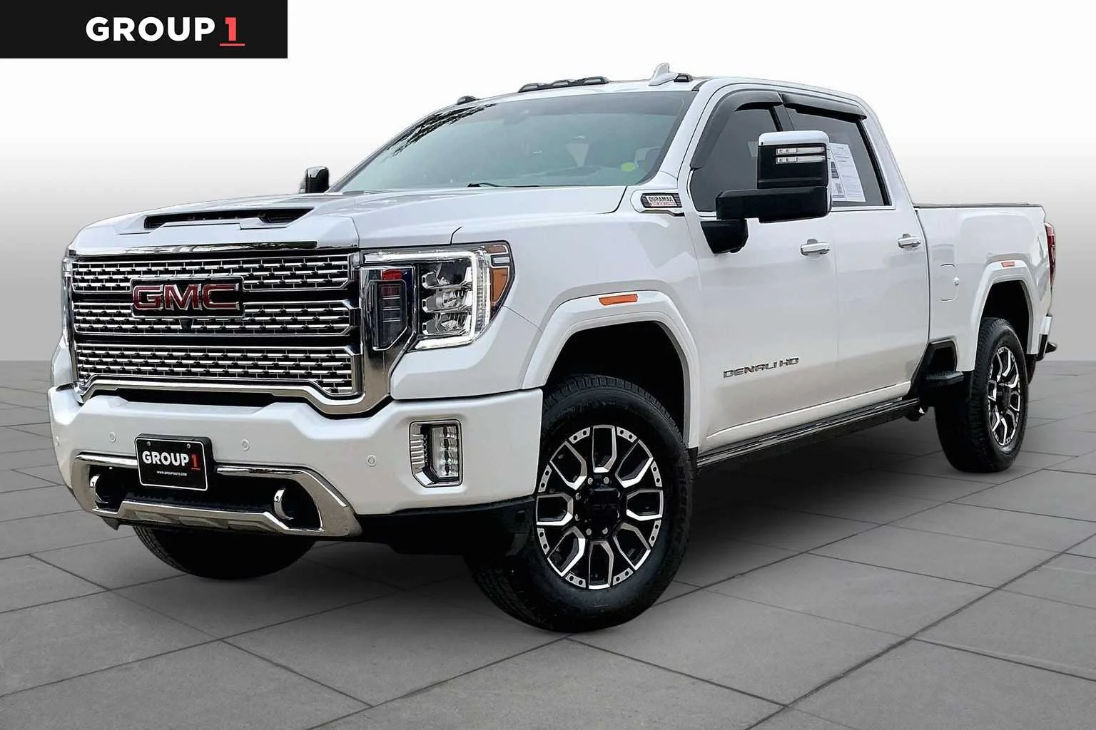 2023 GMC Sierra 4WD Crew Cab Standard Box Denali's photo