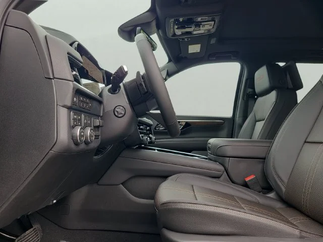 New 2026 Black Chevrolet High Country image 28