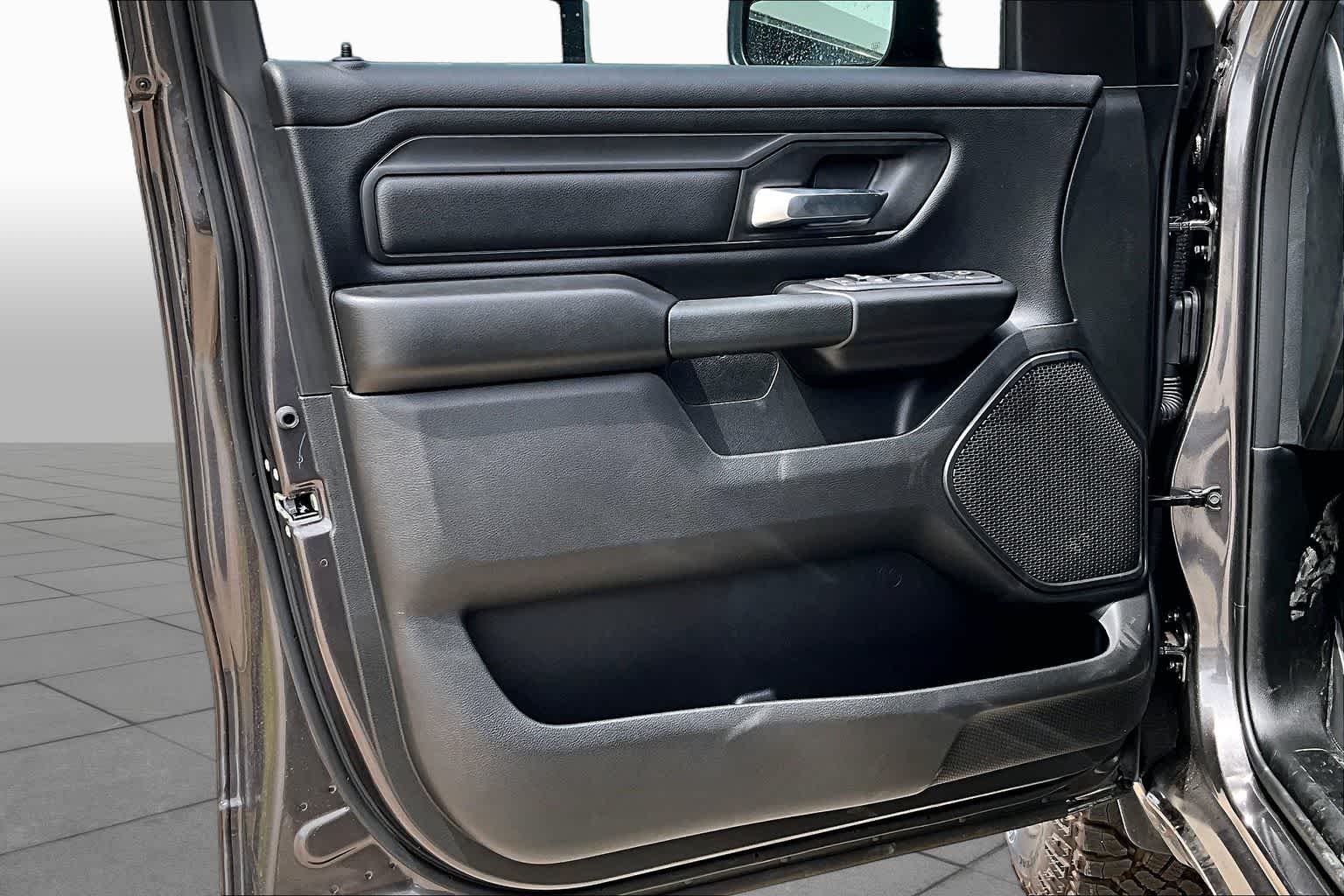 New 2026 Granite Crystal Metallic Clearcoat RAM Warlock image 11