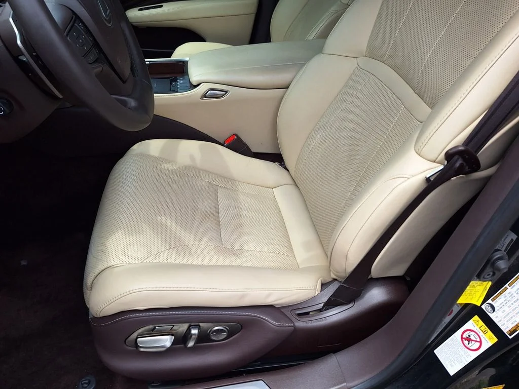 Used 2019 Black Lexus 500 Base image 10