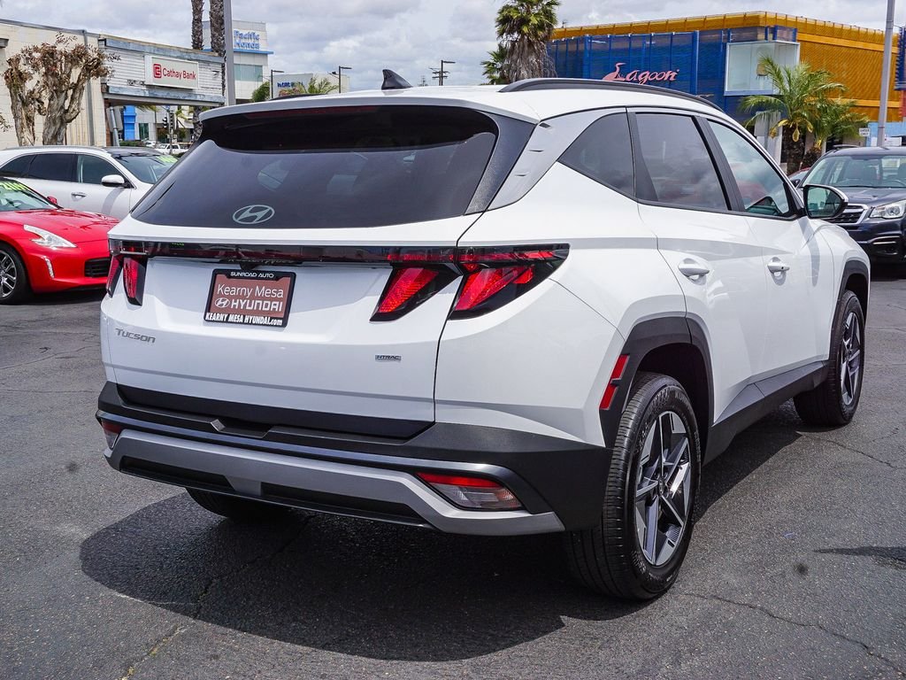 Used 2026 White Hyundai SEL image 7