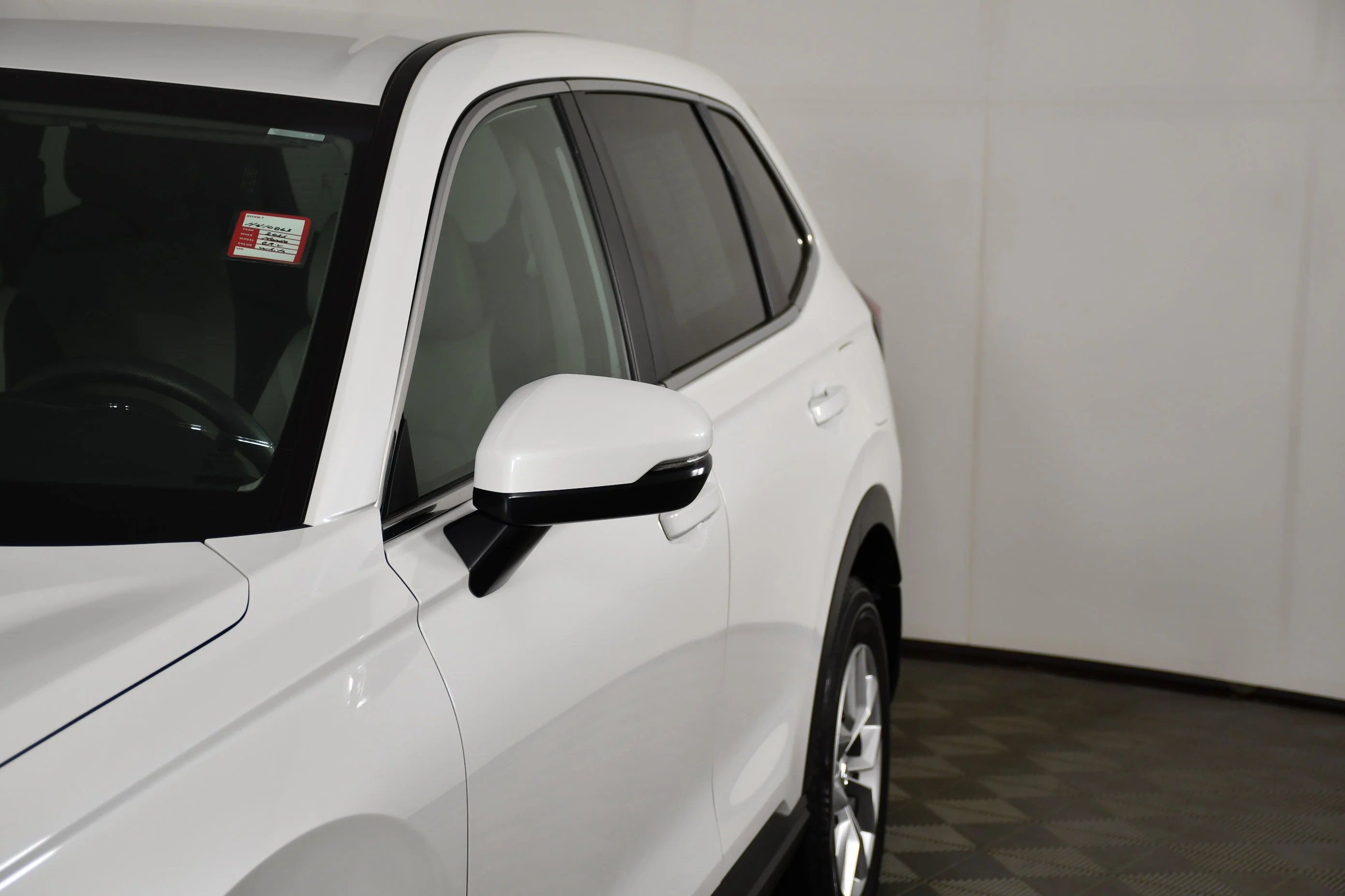 Certified Used 2025 Platinum White Pearl Honda LX image 13