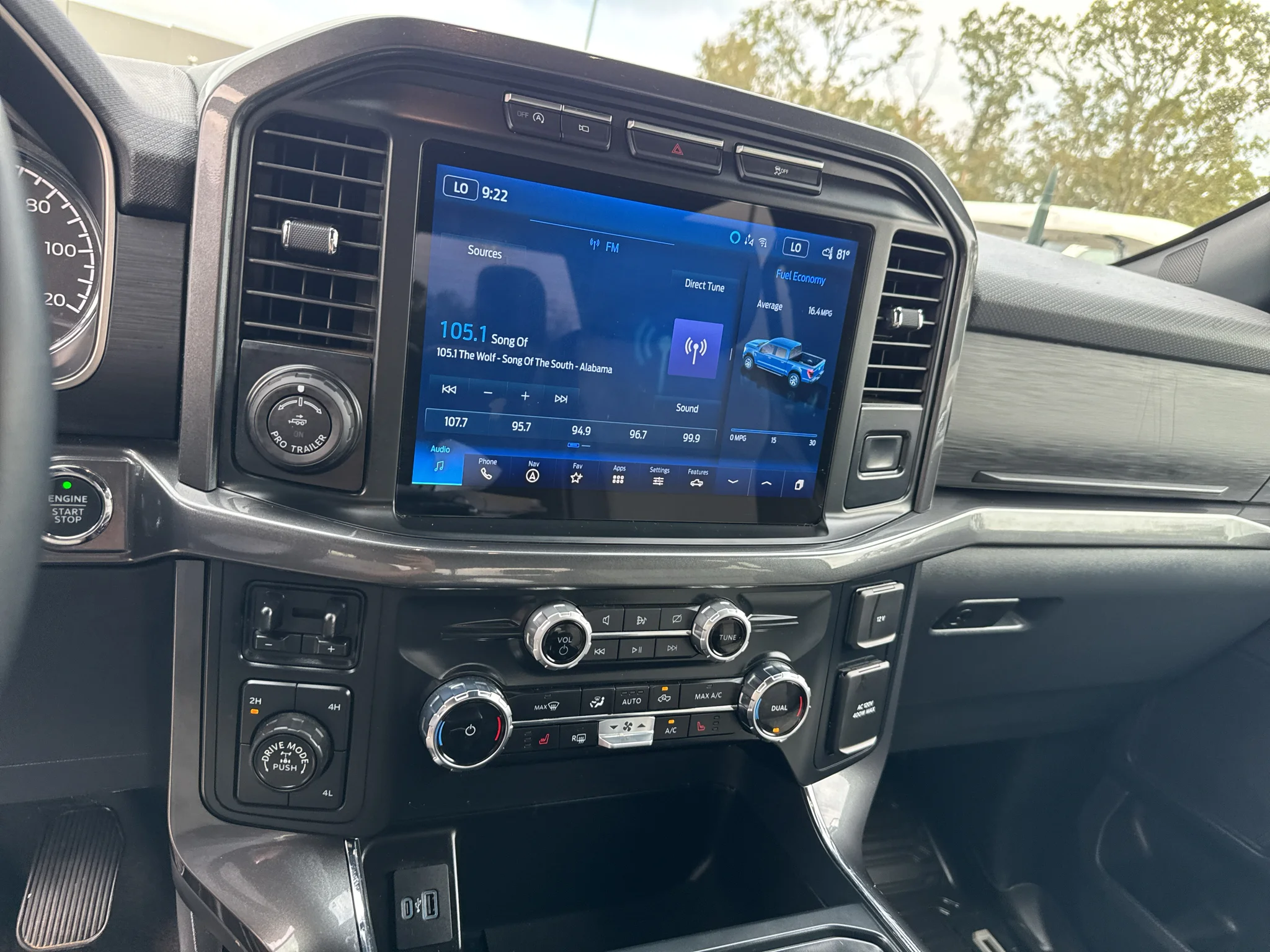 Used 2023 Agate Black Metallic Ford XLT image 16
