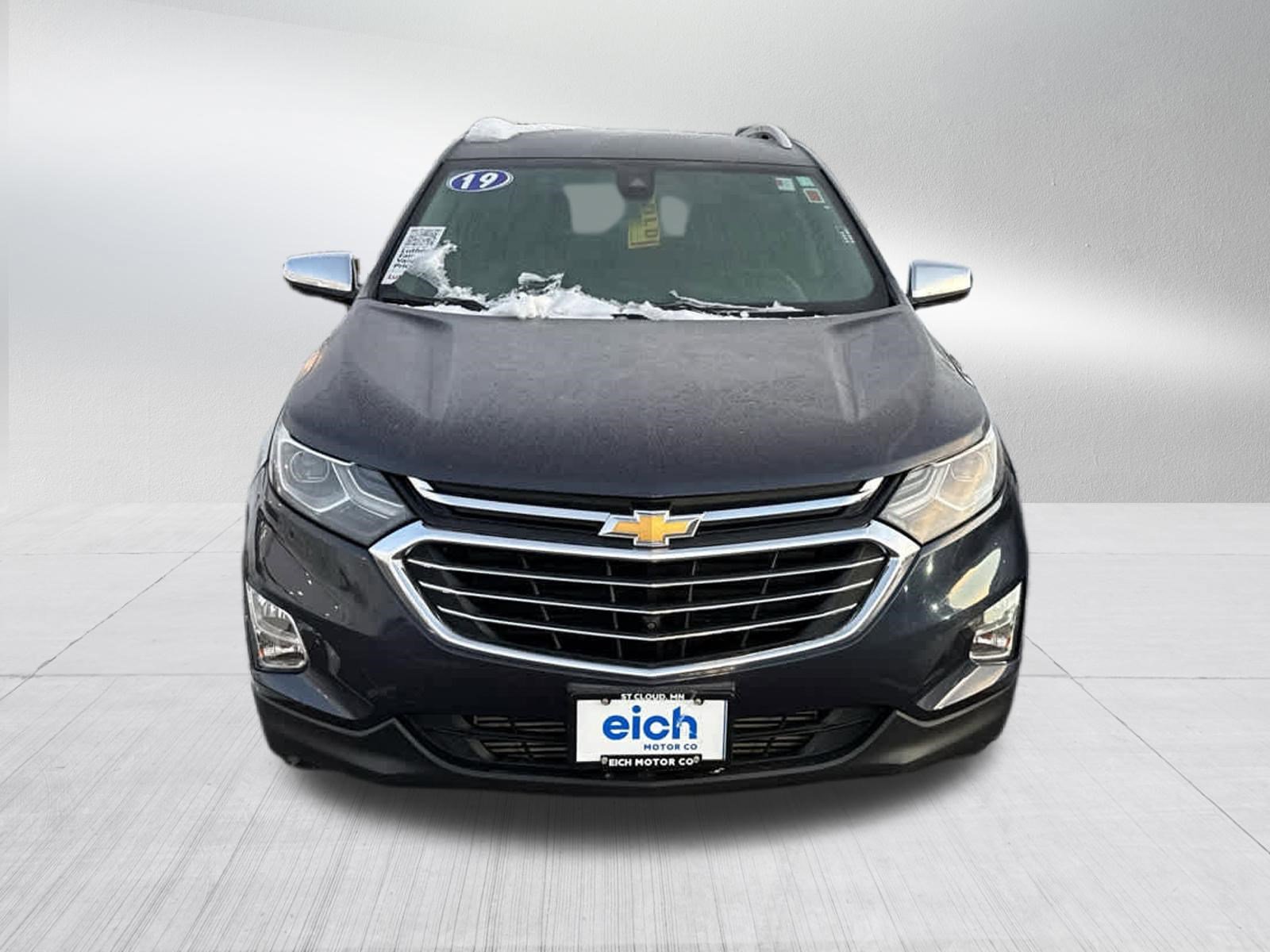 Used 2019 Chevrolet Equinox Premier with VIN 3GNAXNEV8KL107134 for sale in Brooklyn Center, Minnesota