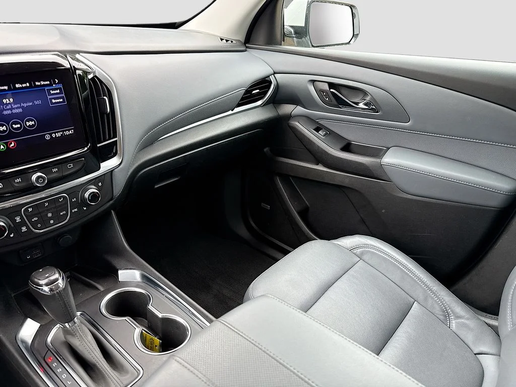 Used 2020 Summit White Chevrolet Premier image 24