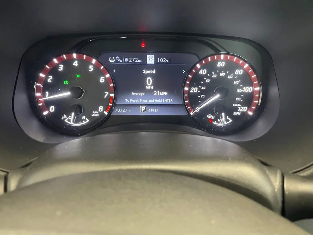 Used 2022 Red Nissan PRO-X image 7