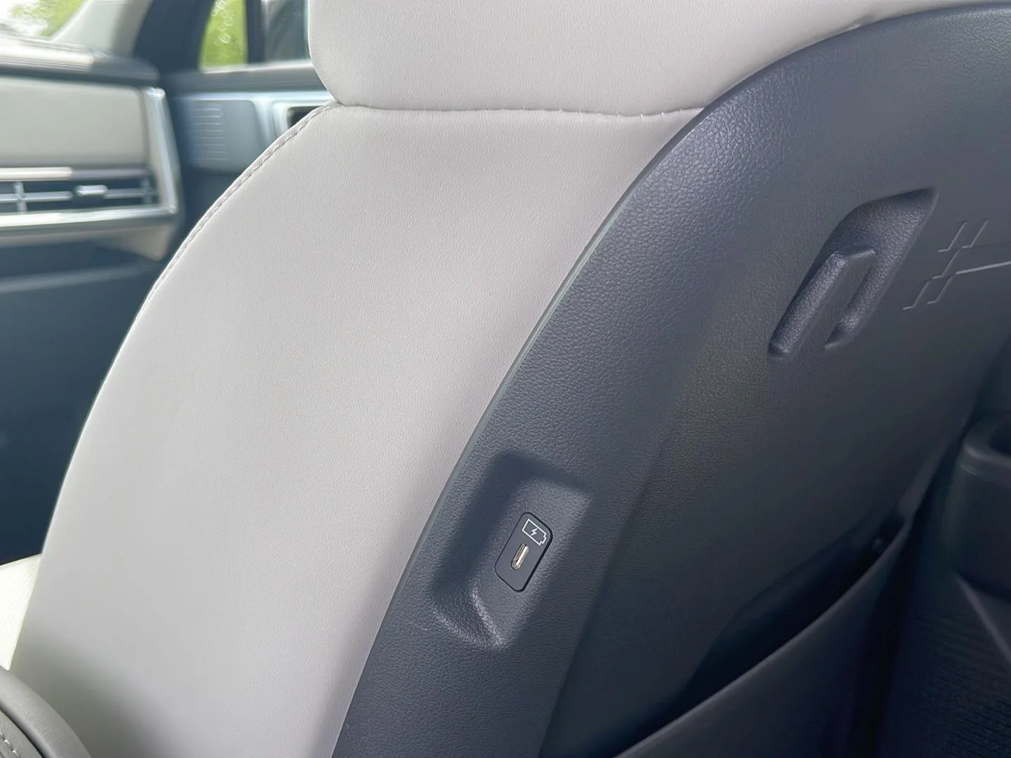 New 2026 Rockwood Green Hyundai SEL image 19
