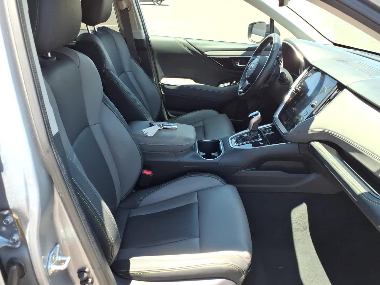 Used 2025 Ice Silver Metallic Subaru Onyx Edition image 19