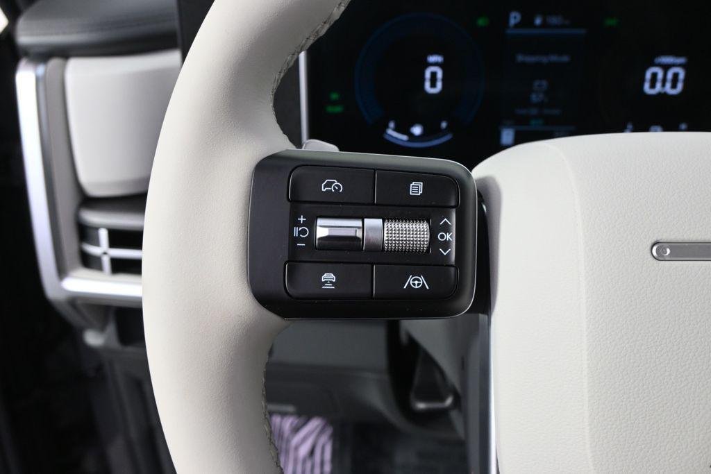 New 2026 Gray Hyundai SE image 32