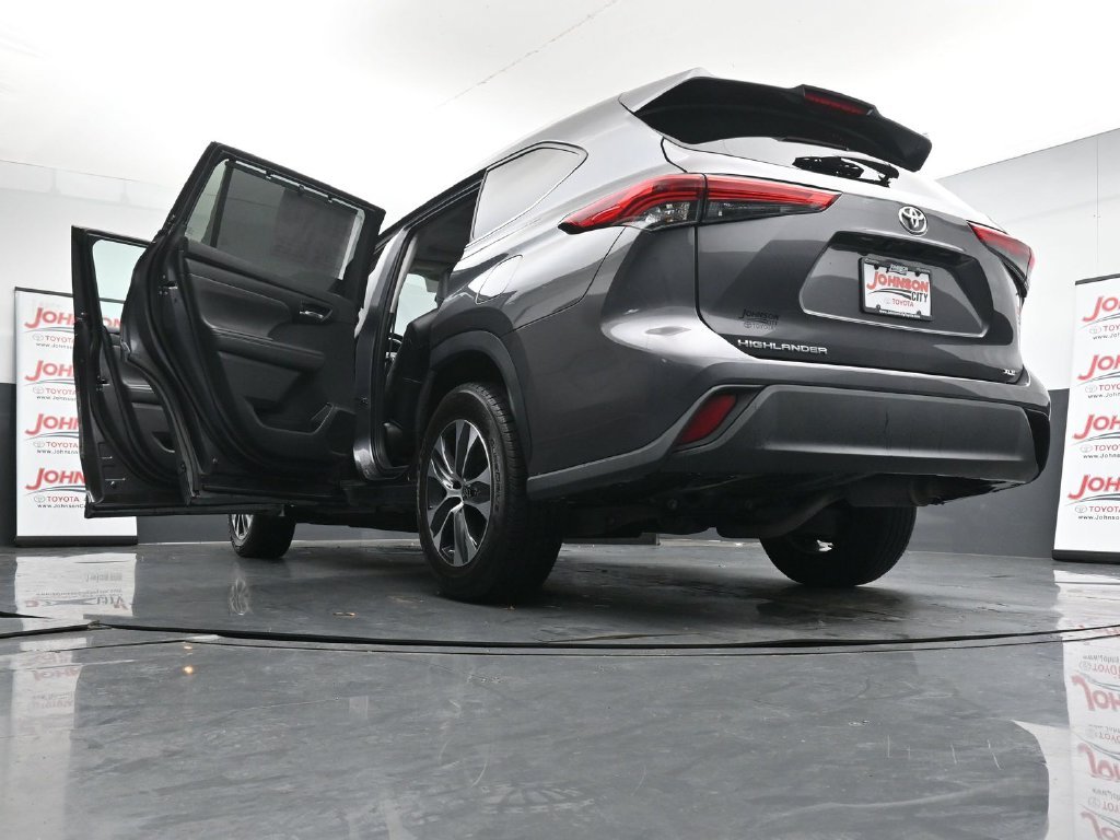 Used 2022 Gray Toyota XLE image 44