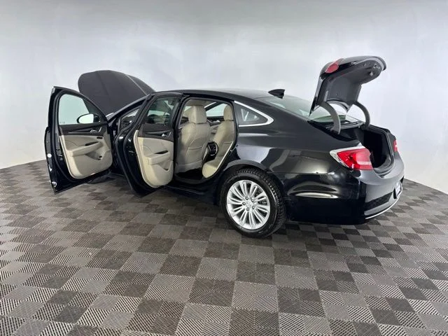 Used 2019 Black Buick Essence image 19