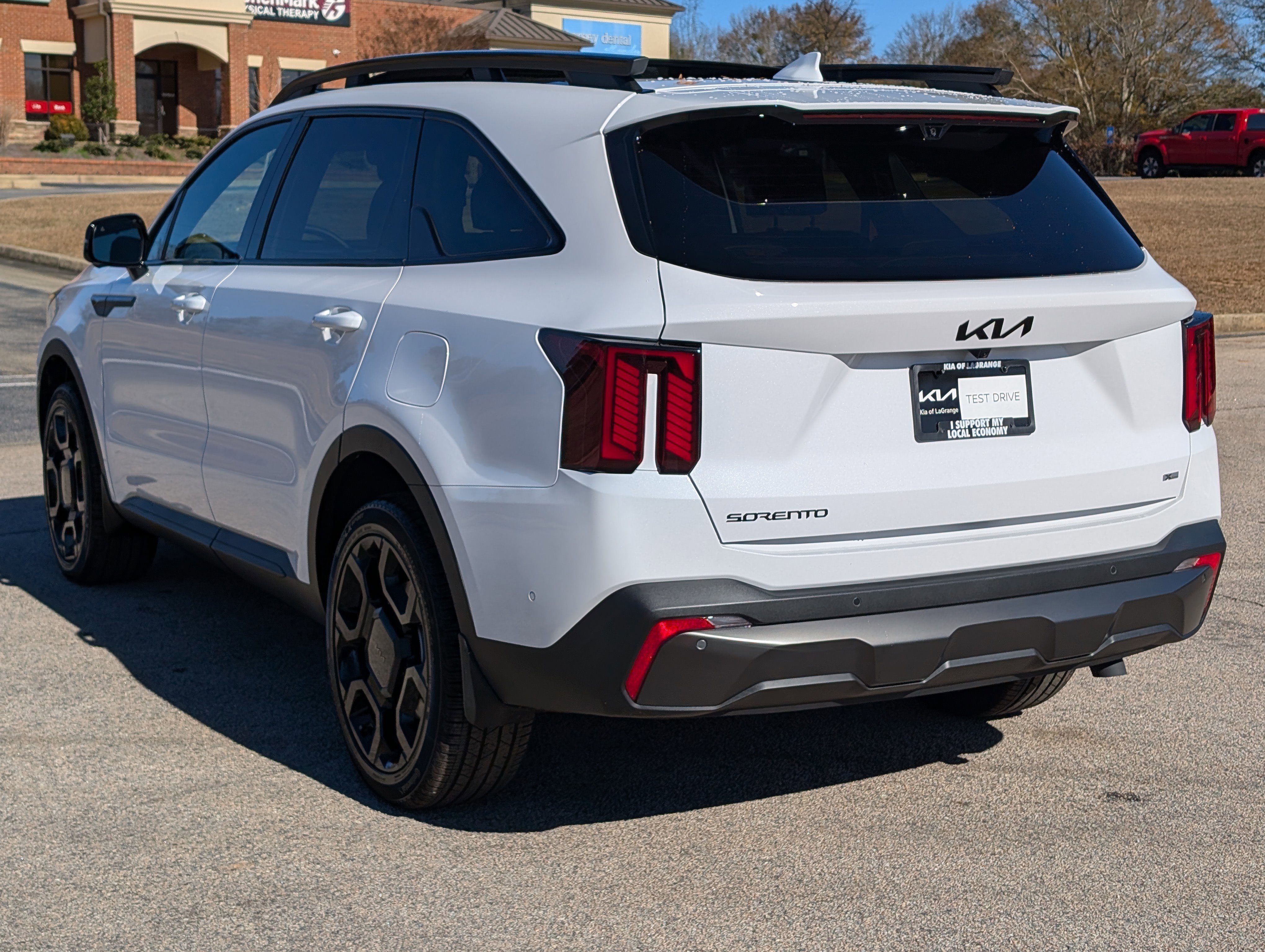 2025 Kia Sorento X-Line SX Prestige - Photo 11