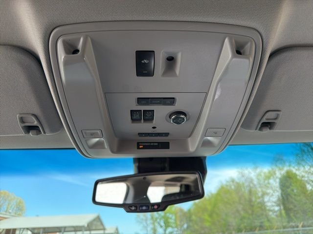 2020 GMC Yukon Denali - Photo 43