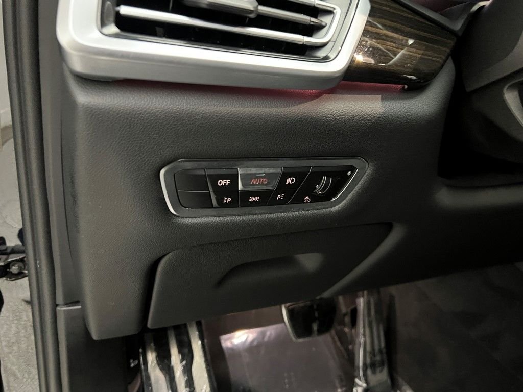 Used 2023 Carbon Black Metallic BMW xDrive40i image 32
