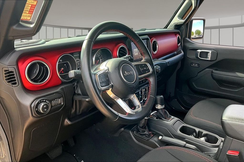 Used 2022 Gray Jeep Rubicon image 13