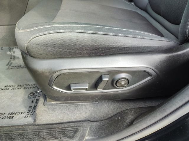 Used 2023 Black Jeep Laredo image 21