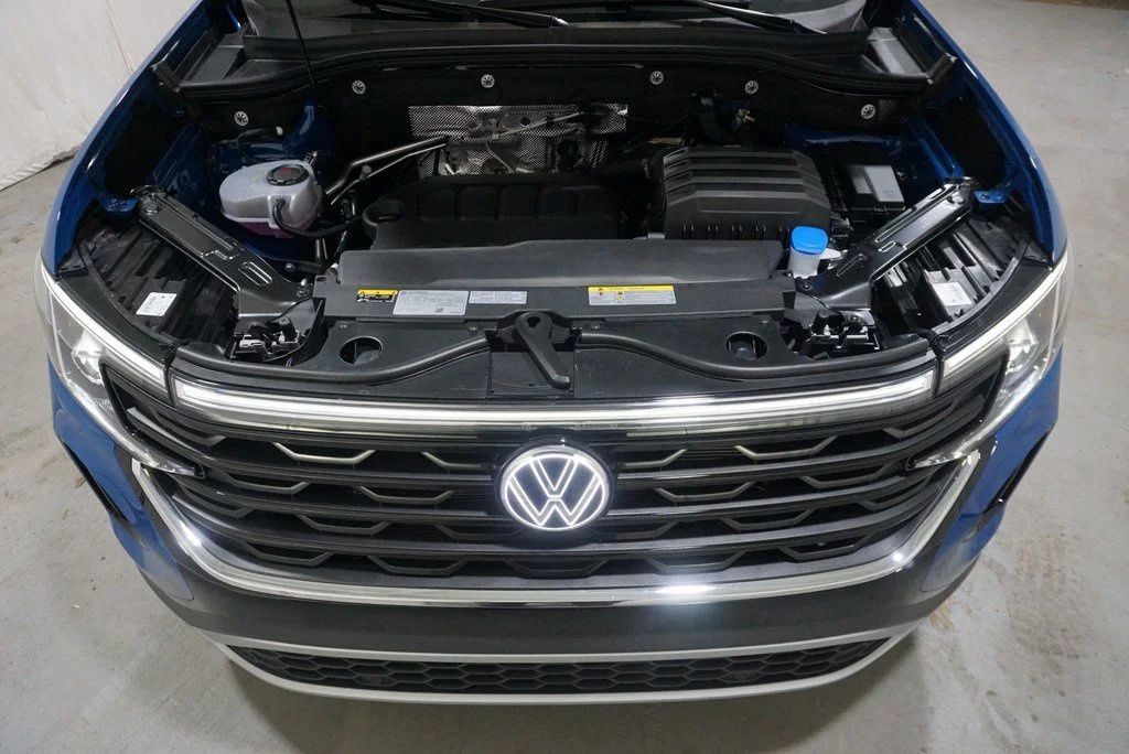 2025 Volkswagen Atlas Cross Sport SE w/Tech - Photo 32