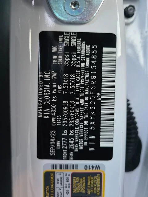 Certified Used 2024 White Pearl Kia EX image 28