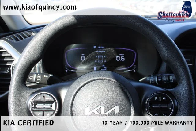 Used 2024 White Kia LX image 21