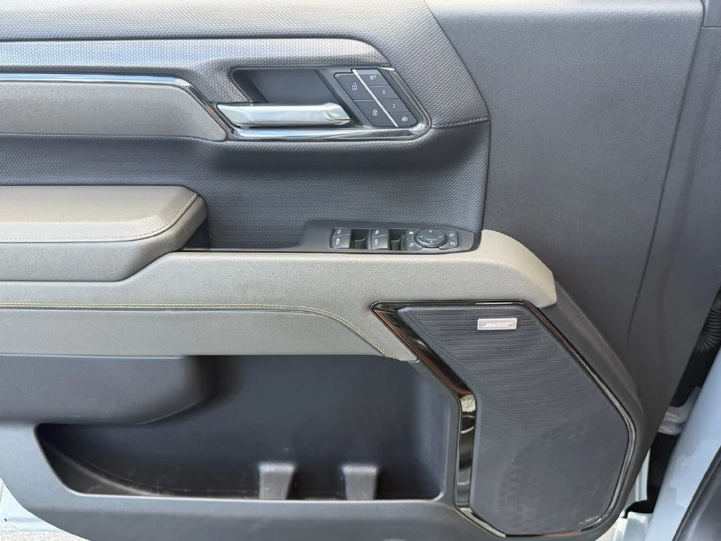 Used 2024 Gray Chevrolet ZR2 image 35