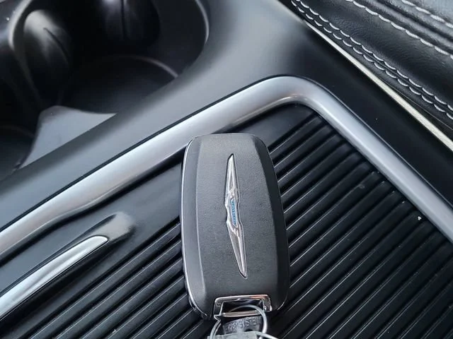2024 Chrysler Pacifica Touring L - Photo 33