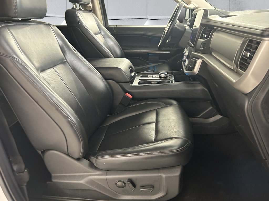 Used 2024 White Ford XLT image 13