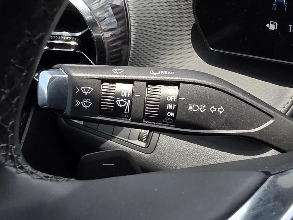 Used 2026 Summit White Chevrolet LT image 29