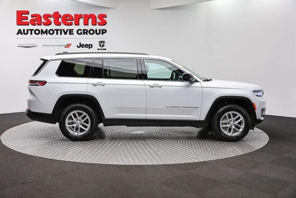 Certified Used 2025 White Jeep Laredo image 4