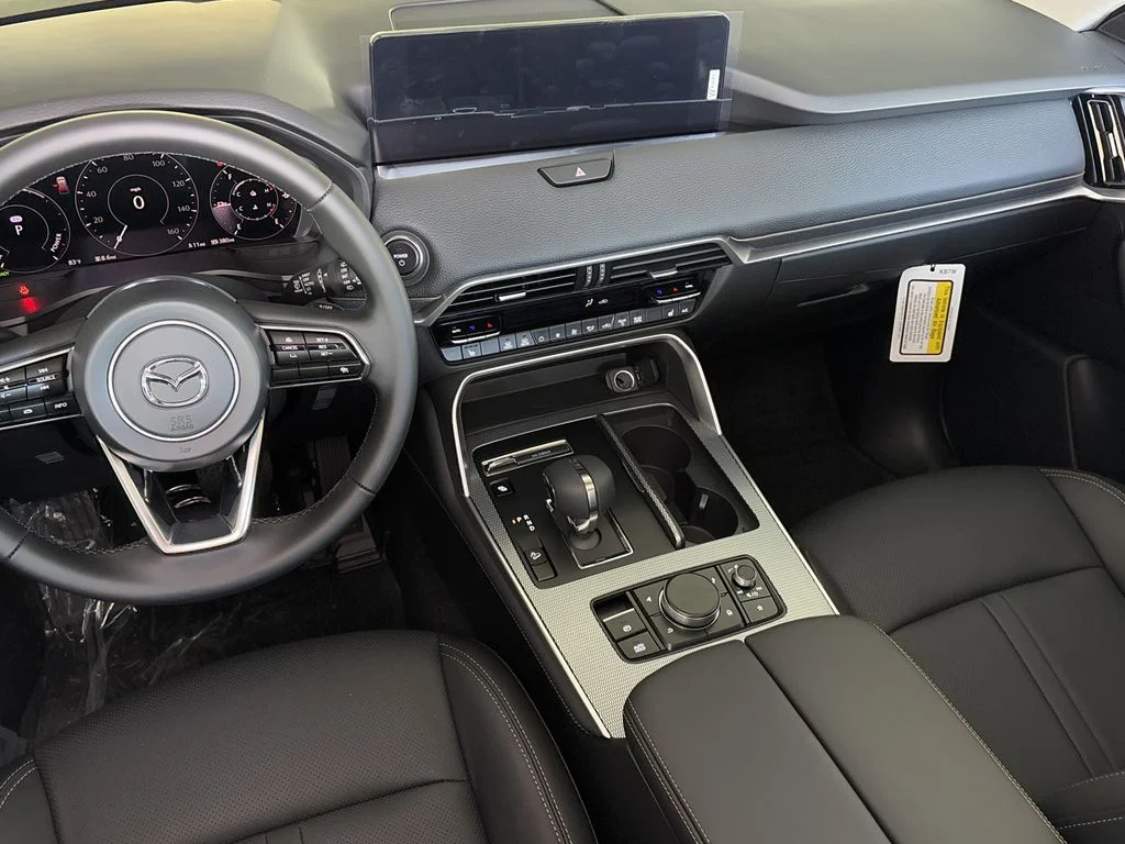 New 2025 Silver Mazda Preferred image 13