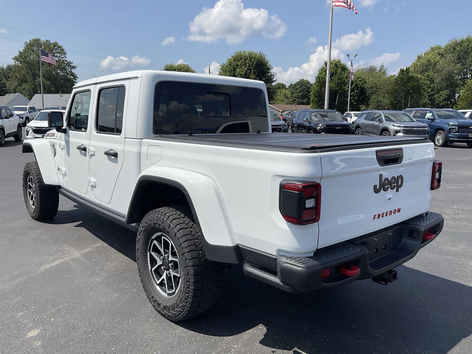 Used 2025 Bright White Clearcoat Jeep Rubicon image 8