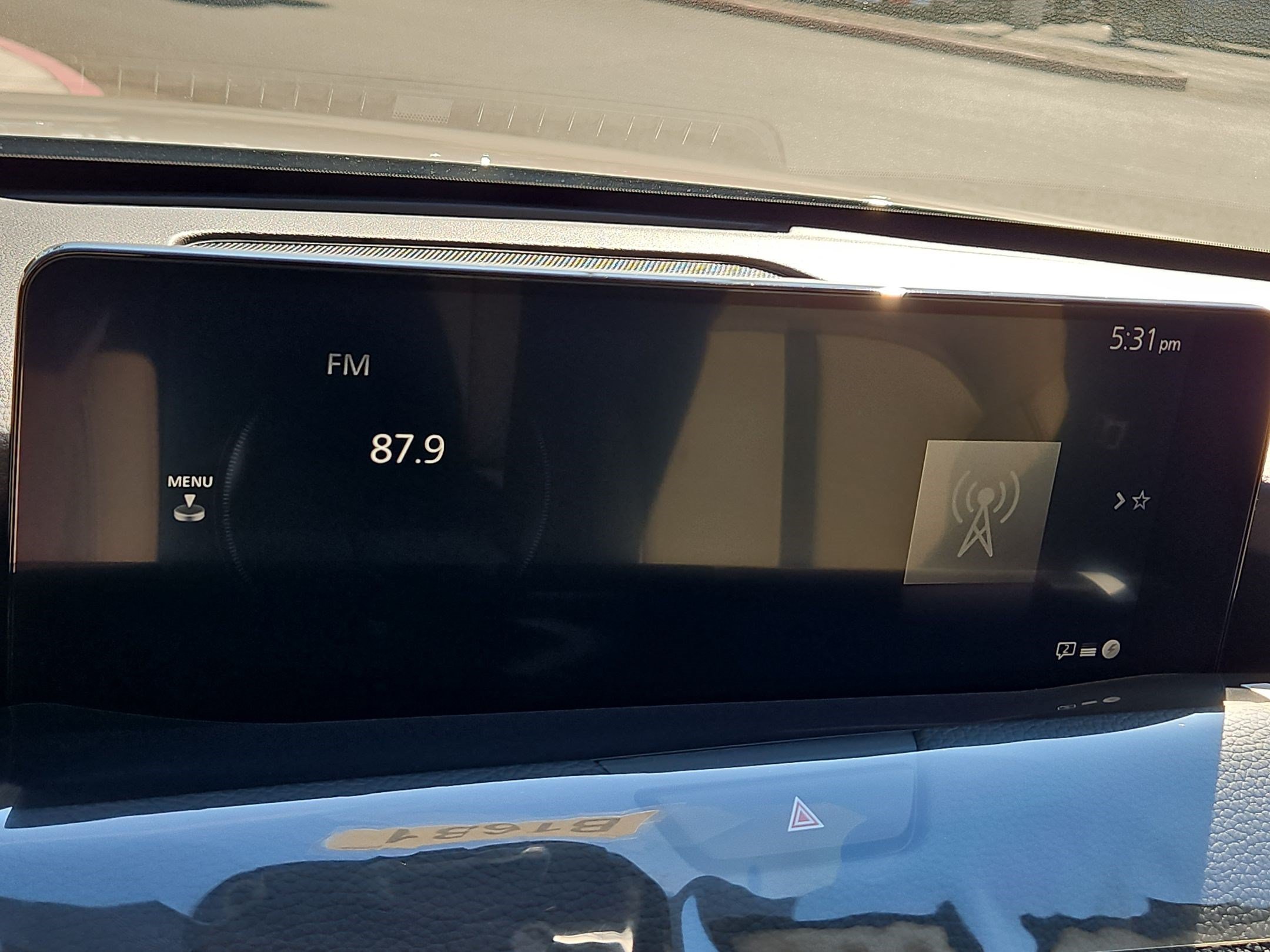 New 2026 Platinum Quartz Mazda Preferred image 3