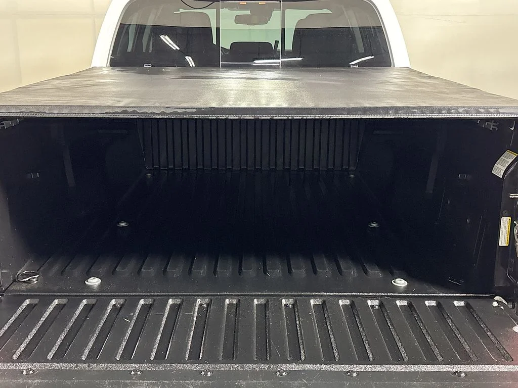 Used 2020 White Toyota SR5 image 19