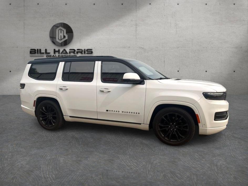 Used 2022 White Jeep Series II image 4