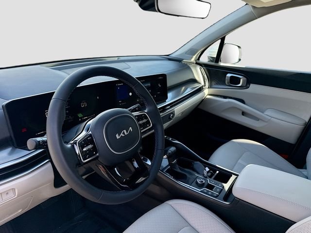 2025 Kia Sorento S - Photo 9