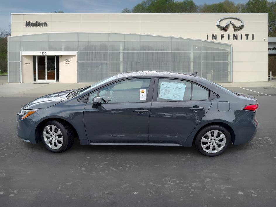 Used 2025 Underground Toyota LE image 6