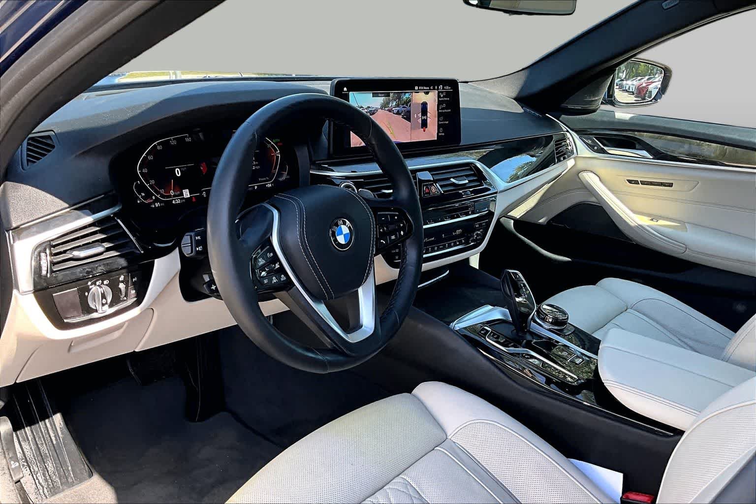 Used 2021 Phytonic Blue Metallic BMW 540i image 18