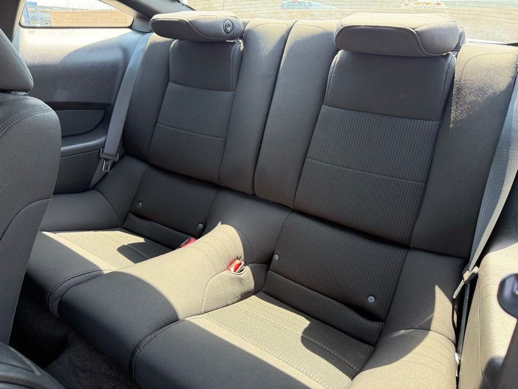 Used 2012 Ingot Silver Ford V6 image 7
