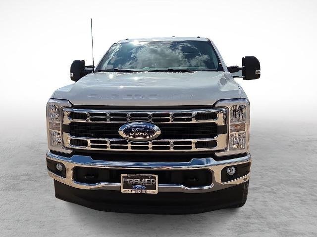 New 2026 Oxford White Ford F-350® XL image 30