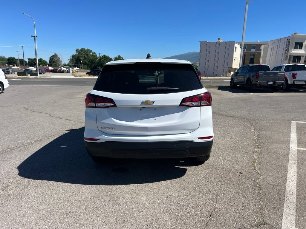 Used 2024 Summit White Chevrolet LS image 8