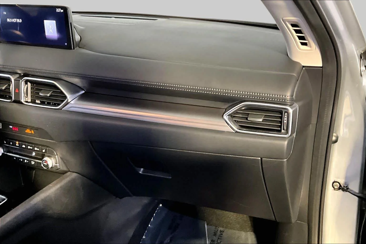 Used 2021 Sonic Silver Metallic Mazda Touring image 19