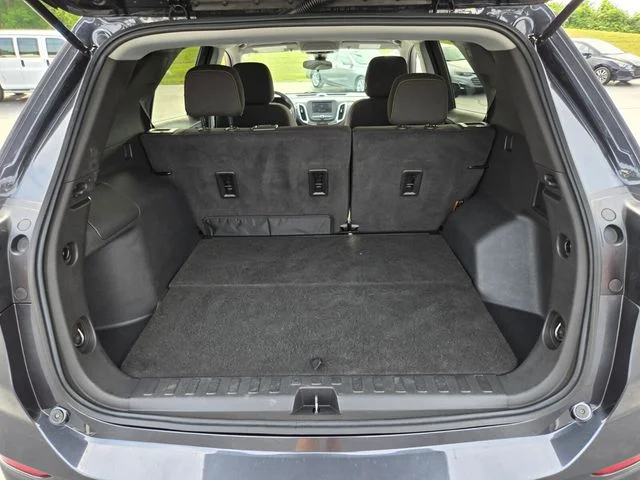 Used 2023 Gray Chevrolet LT image 17
